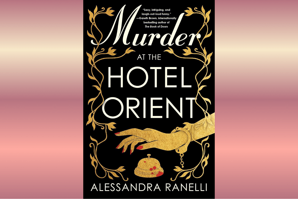 Sampul buku Murder at the Hotel Orient dengan judul berbahasa Inggris tercetak pada latar ilustratif.