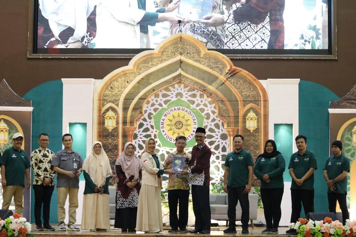 Buku MUHI untuk Negeri, Rekam 77 Tahun Perjalanan dan Kiprah Alumni