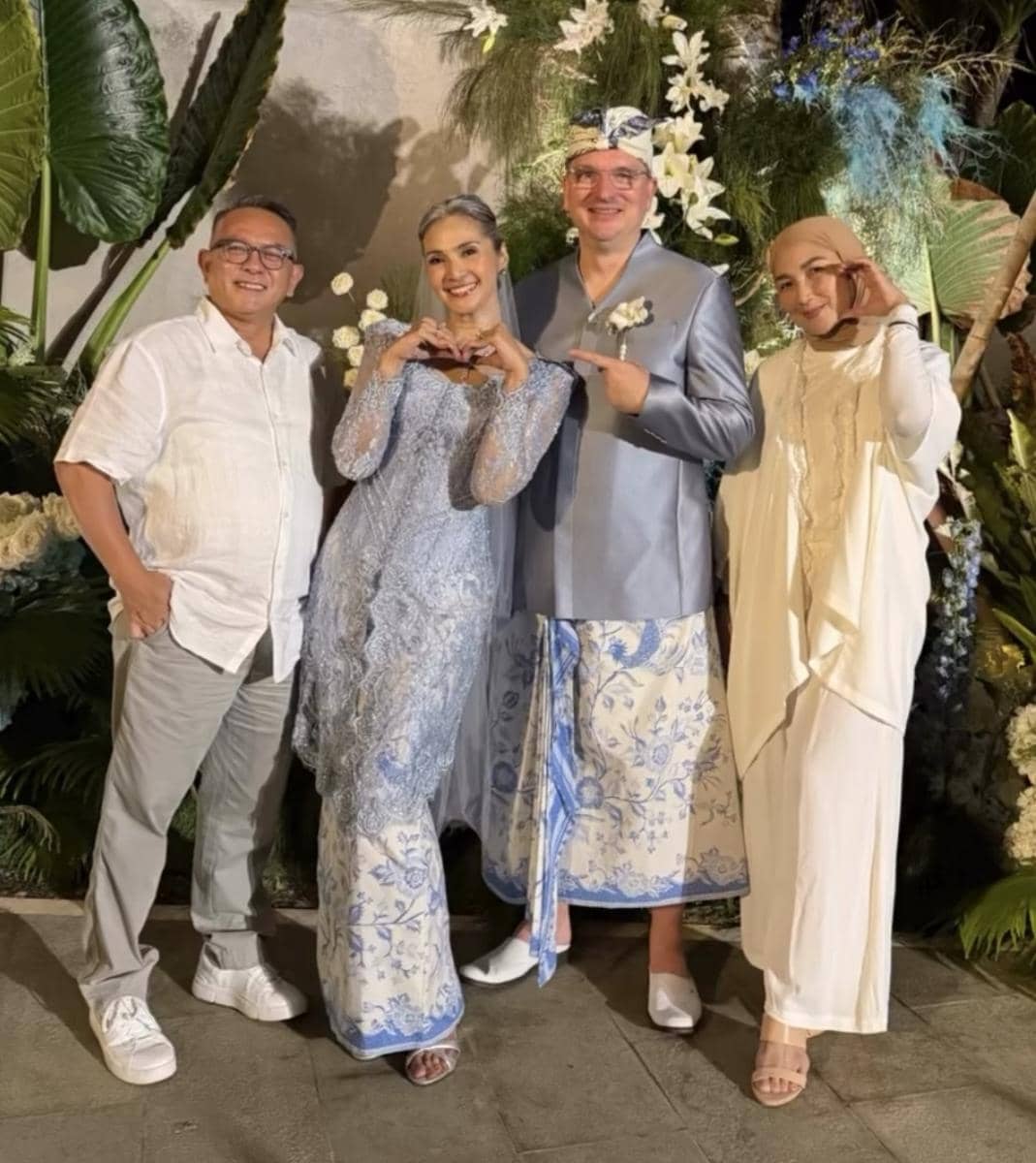 Wedding anniversary Maudy Koesnaedi