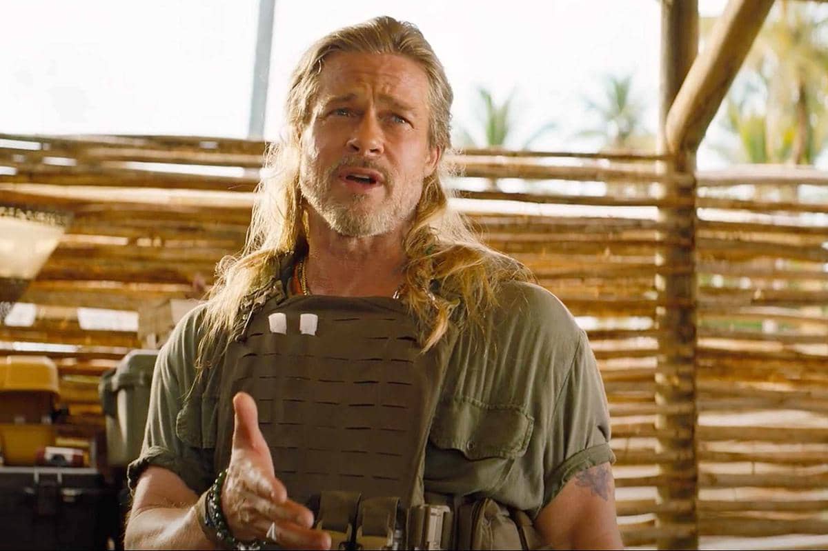 Brad Pitt dalam film The Lost City
