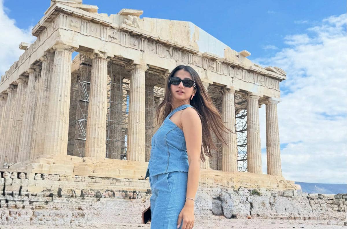 Liburan di Yunani, Helly Shah Main ke Akropolis Athena