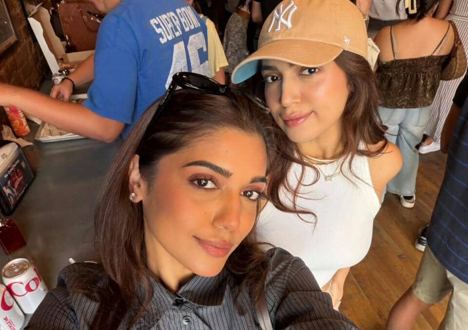 Keseruan Bhumi Pednekar Liburan di New York Bareng Adik