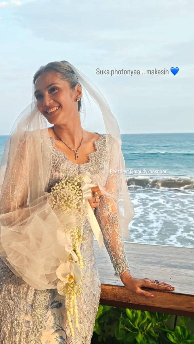 Anniversary ke-25 Maudy Koesnaedi dan Suami (instagram.com/maudykoesnaedi)
