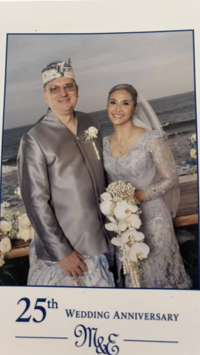 Anniversary ke-25 Maudy Koesnaedi dan Suami (instagram.com/maudykoesnaedi)