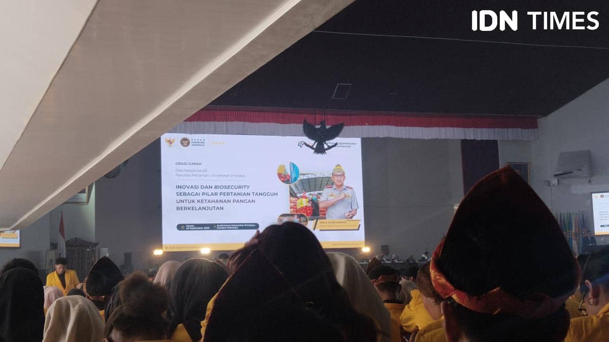 Kepala Badan Karantina Indonesia Abdul Kadir Karding menyampaikan kuliah umum di hadapan peserta Universitas Sriwijaya.