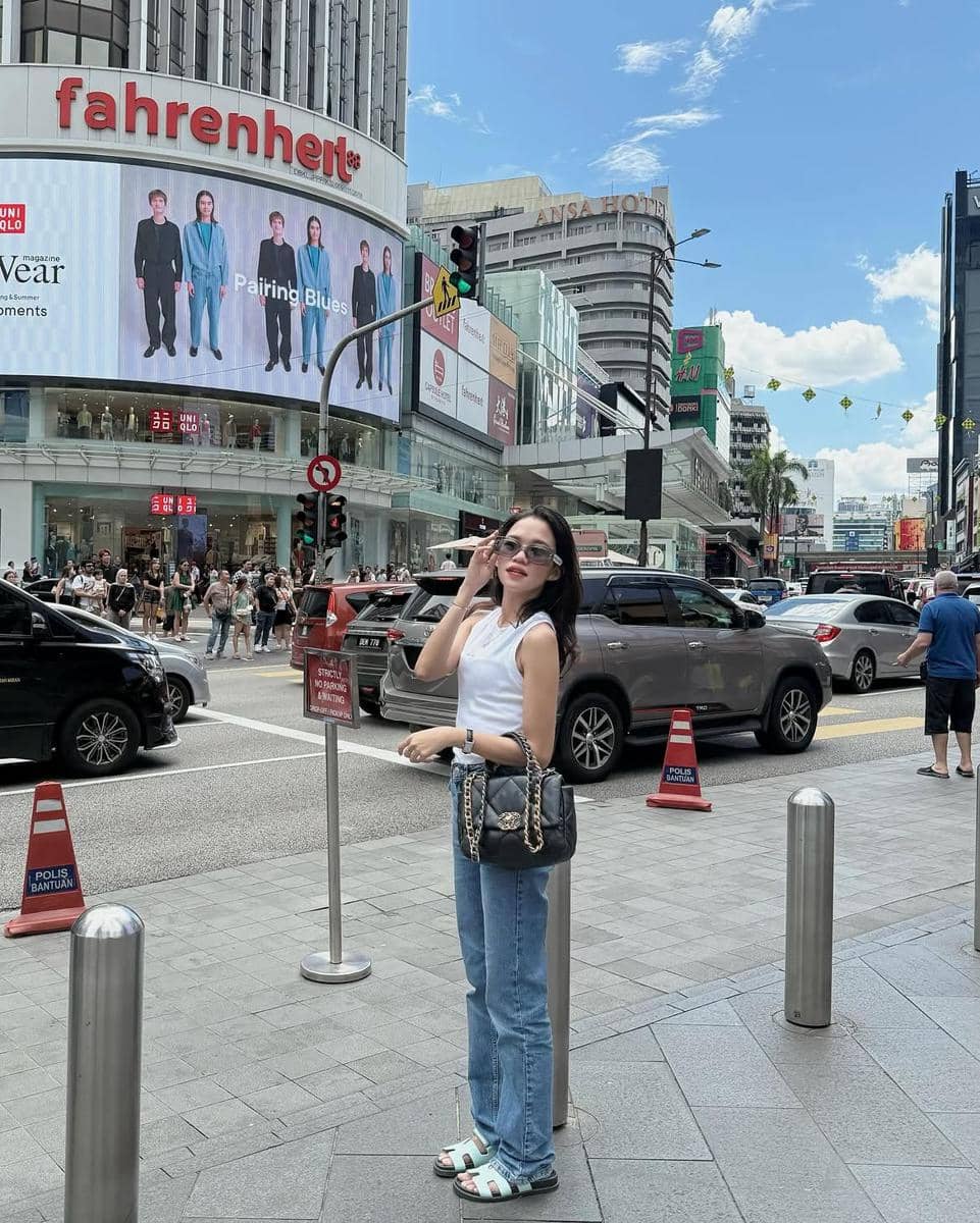referensi outfit street style ala Ummi Quary