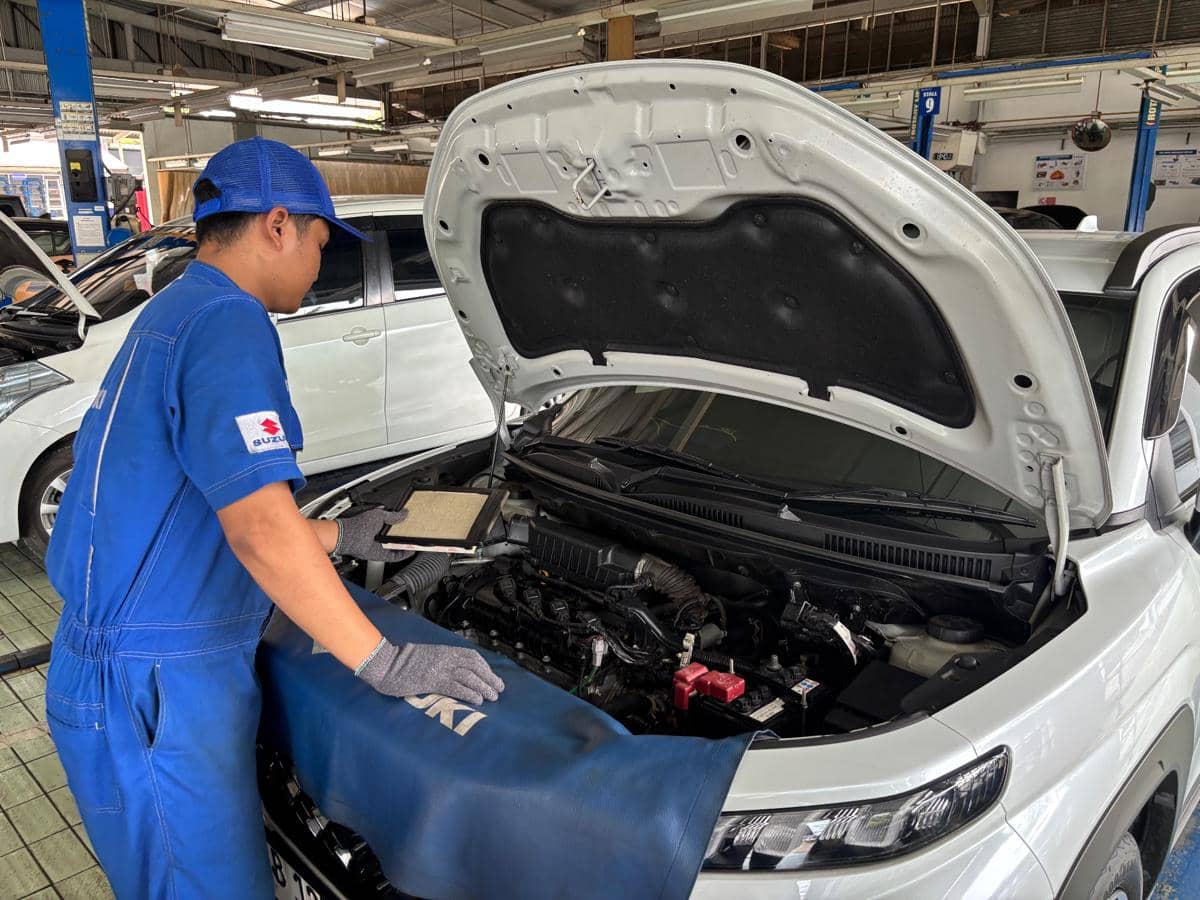 Promo layanan purnajual Suzuki menawarkan diskon suku cadang hingga 30 persen untuk pelanggan setia.