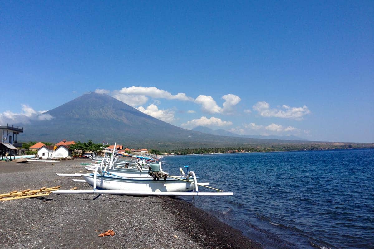 panorama salah satu pantai di Bali