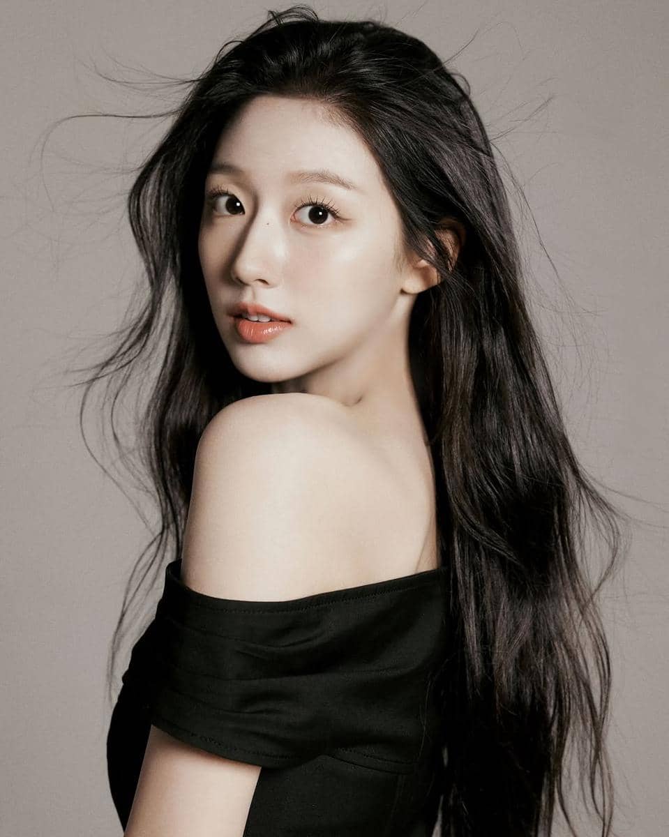 potret Yein LOVELYZ