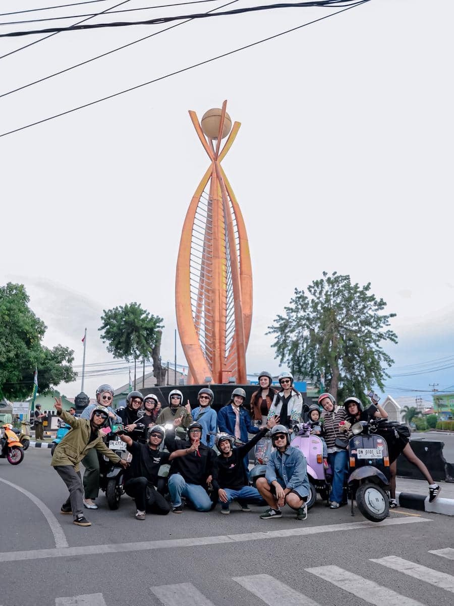 Sintya Marisca menikmati liburan di Kota Palu