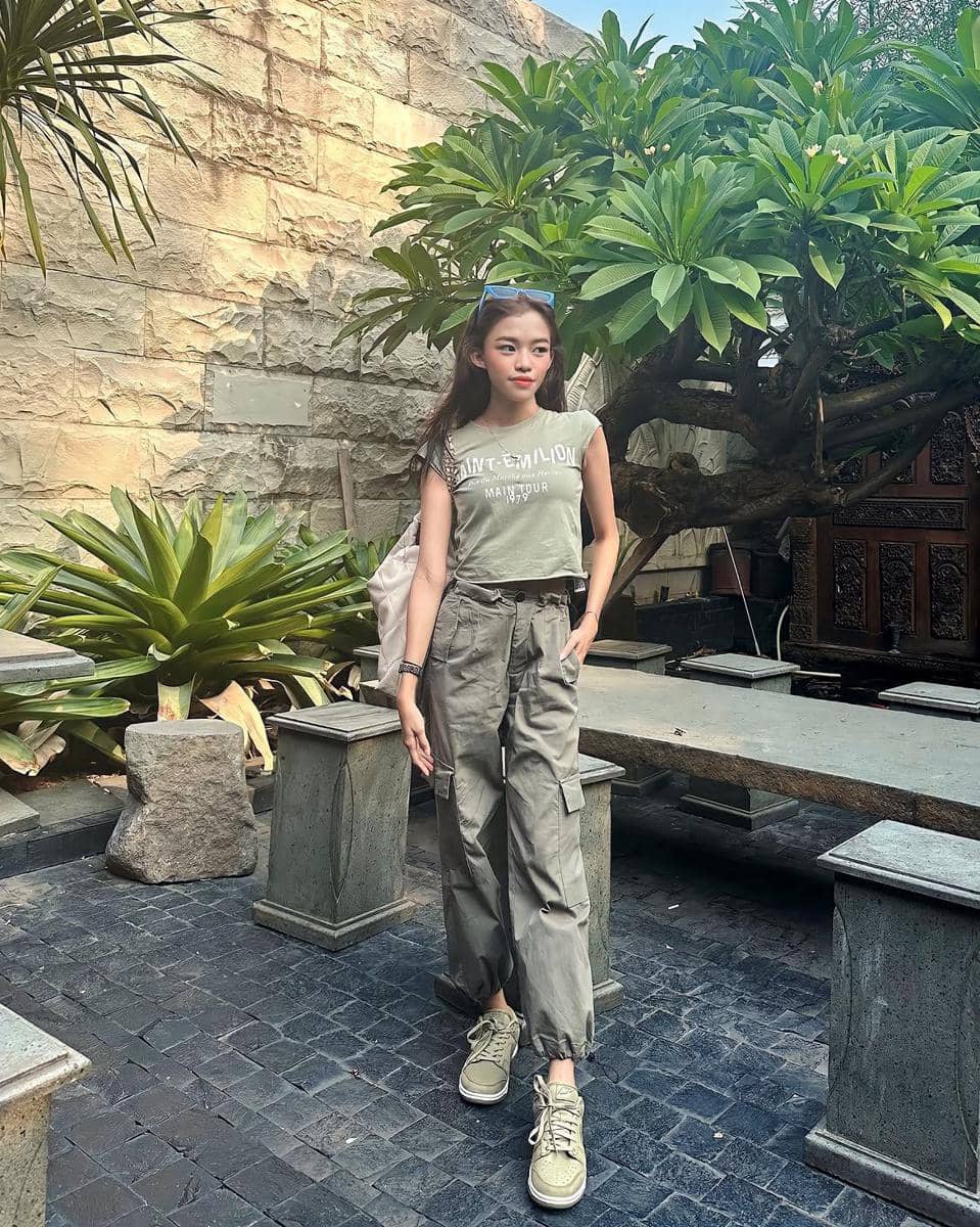 referensi outfit street style ala Ummi Quary