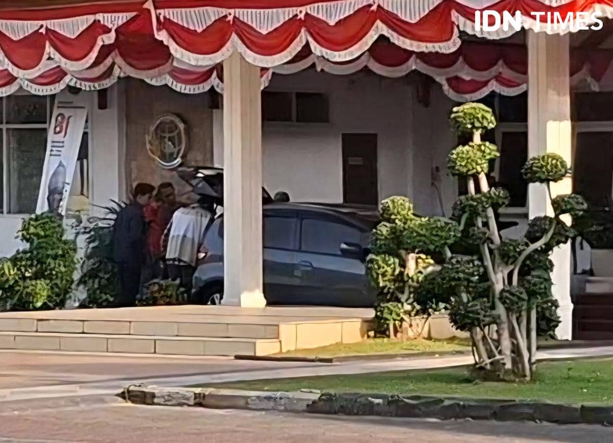 KPK Geledah Kanwil BPN Jatim, Sehari Sebelumnya Sita Amplop