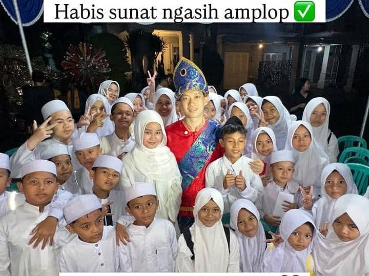Willie Salim disunat