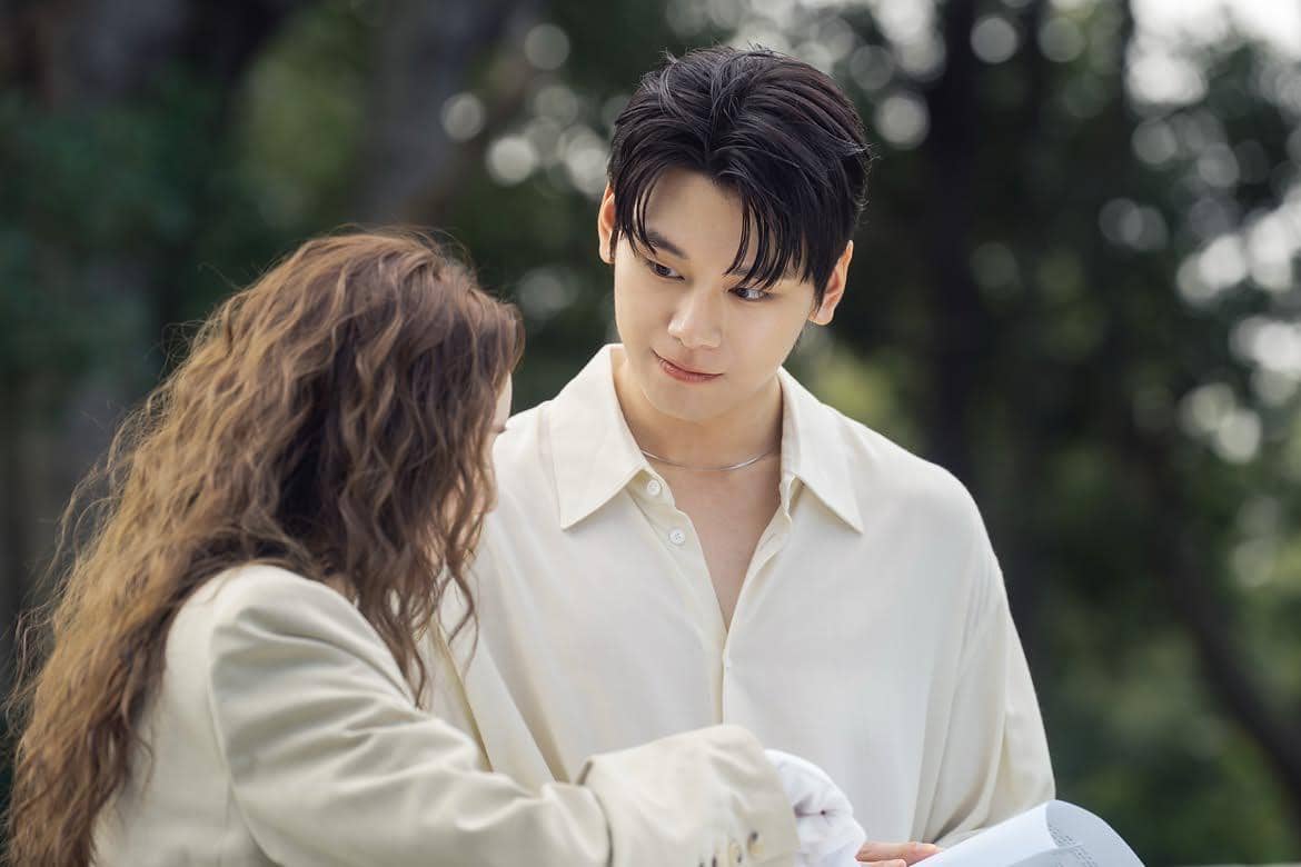 Potongan adegan drama Take Charge of My Heart yang dirilis Netflix, memperlihatkan momen dari serial tersebut.