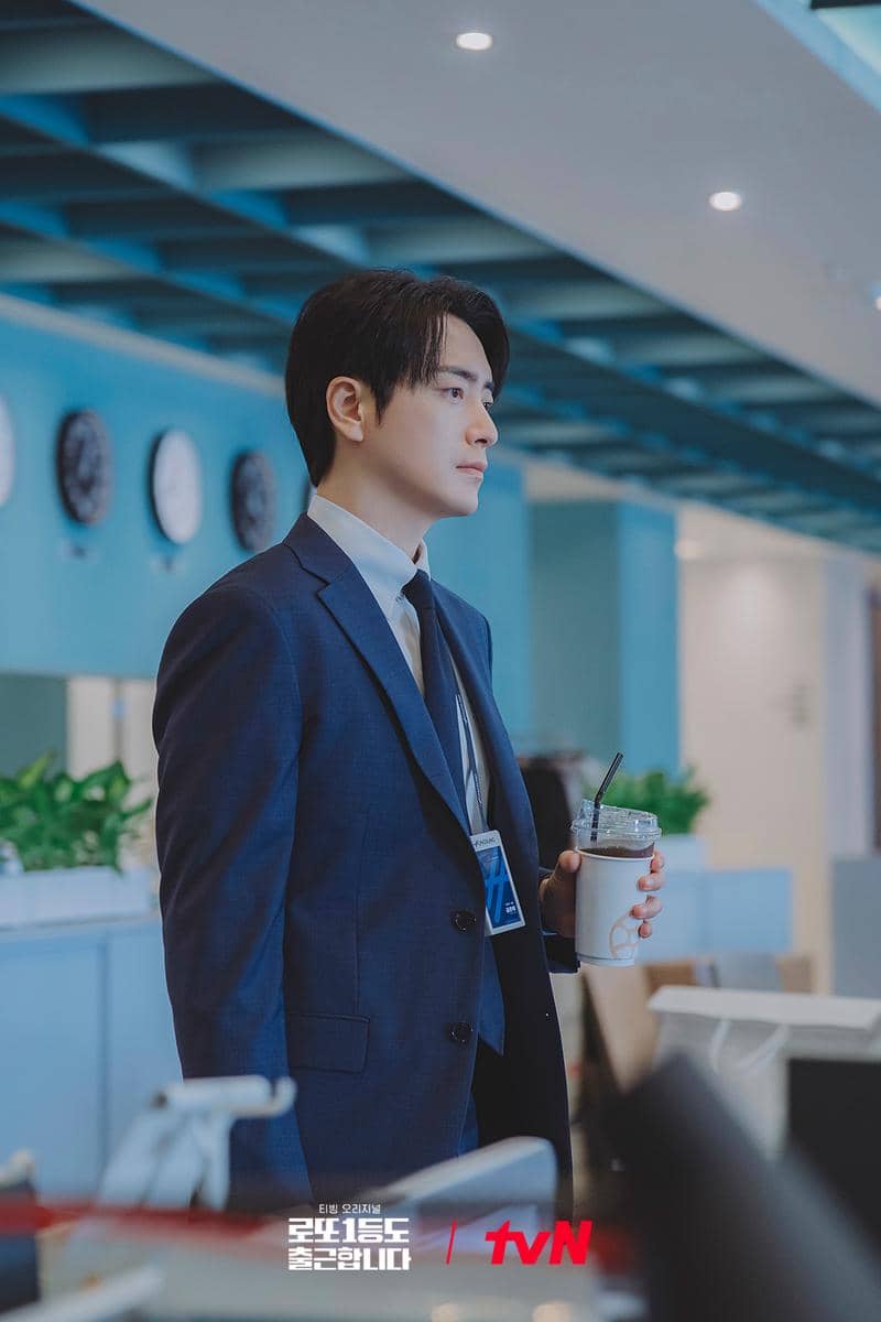 Lee Joon Hyuk di The Ordinary Jackpot