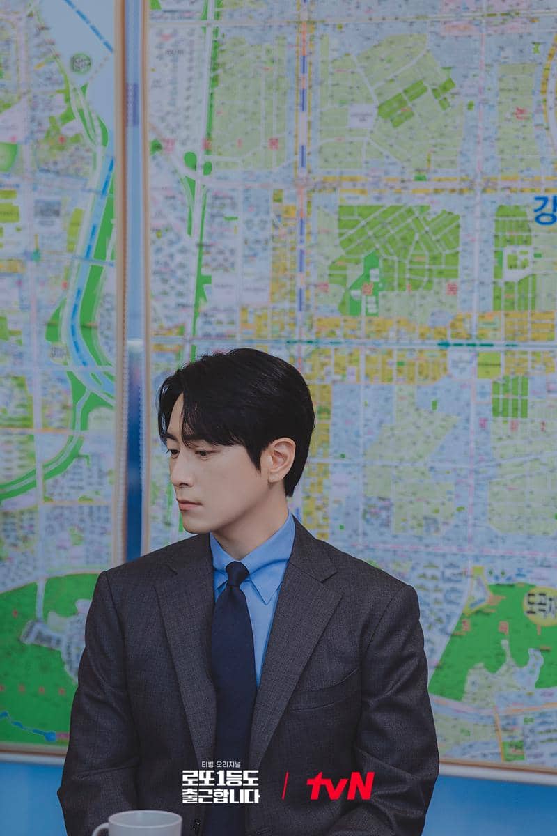 Lee Joon Hyuk di The Ordinary Jackpot