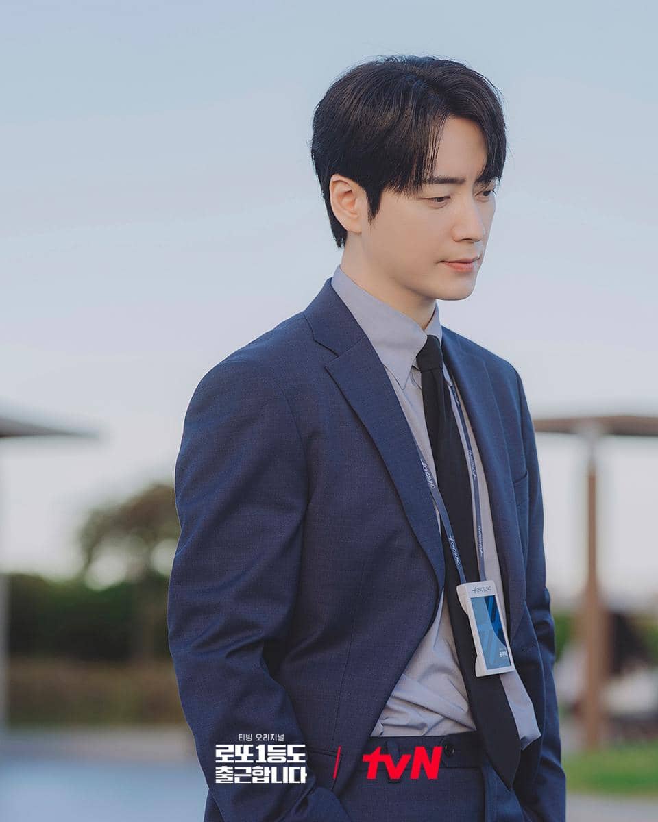 Lee Joon Hyuk di The Ordinary Jackpot