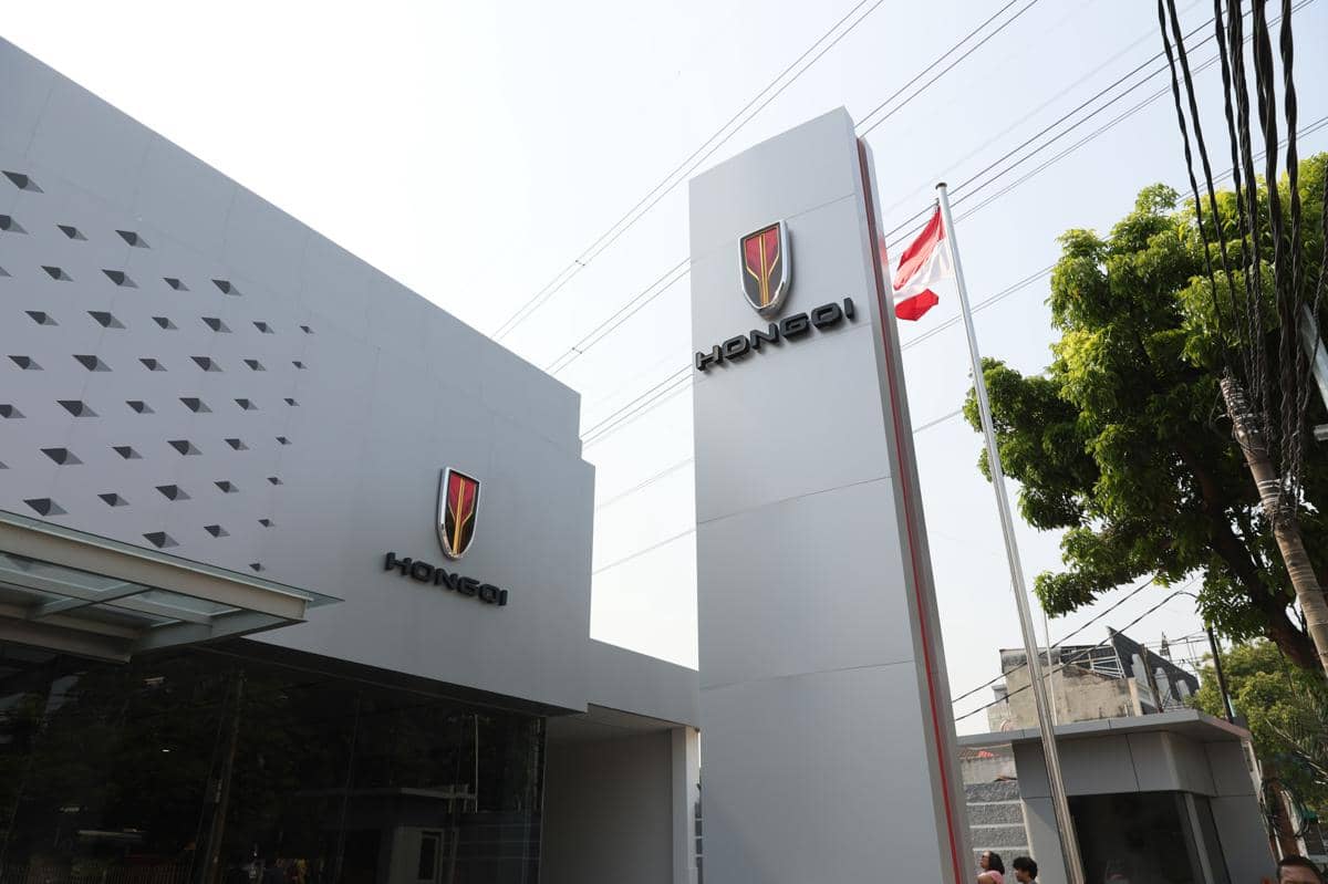 4. Hongqi House Mampang, rumah pertama Hongqi di Indonesia, menjadi penanda babak baru perjalanan Hongqi bersama Indomobil Group di Tanah Air. Kehadirannya akan membawa pengalaman Hongqi lebih dekat kepada kons.jpg