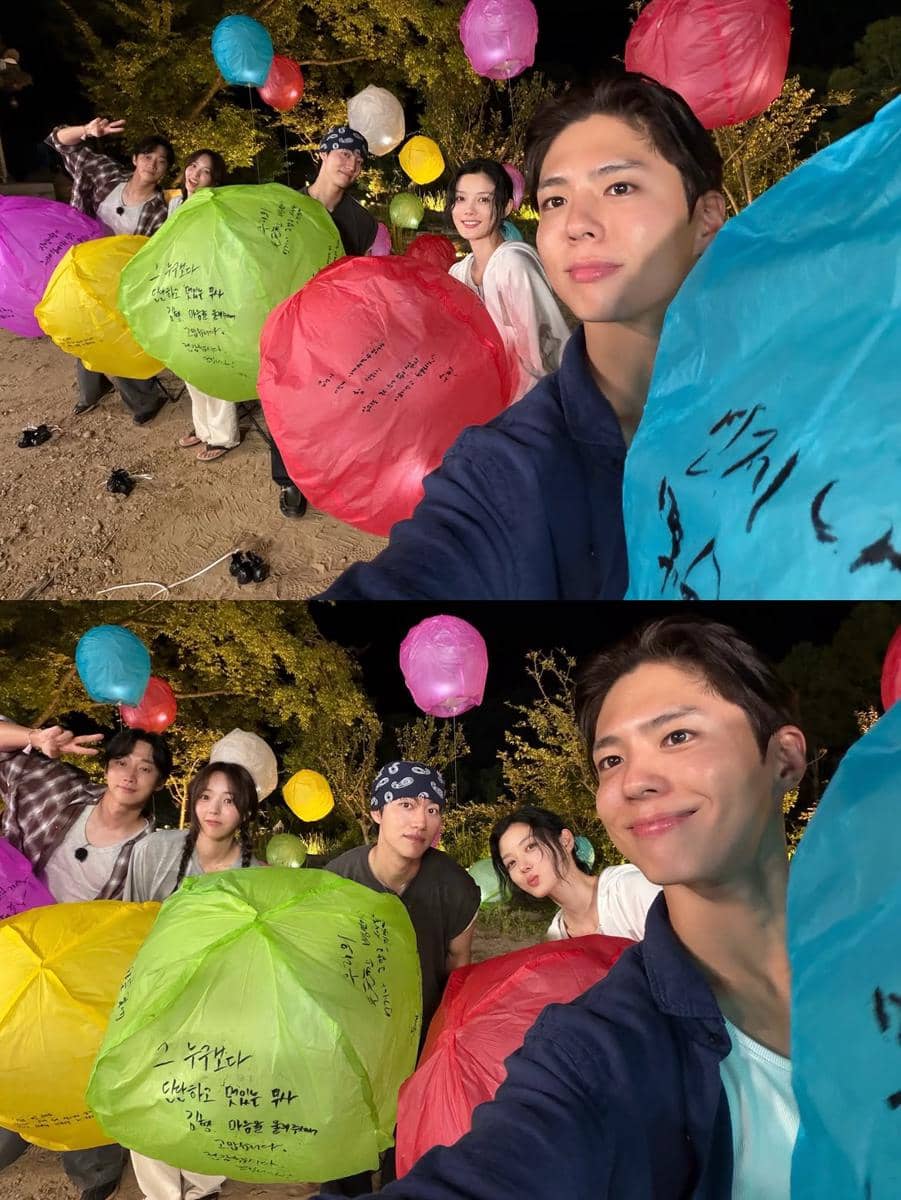 para pemeran Love in the Moonlight di acara 10th Anniversary