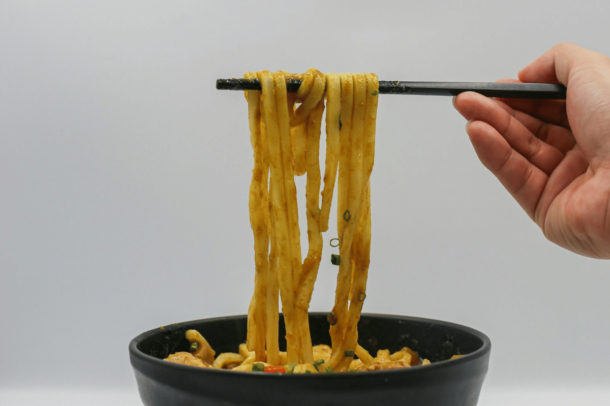 Resep Ssamjang Udon Carbonara, Udon Creamy Pedas ala Korea