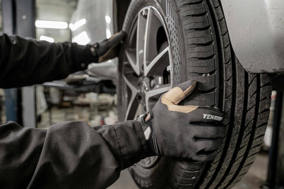 Efek Jika Tekanan Angin Ban Mobil Berlebih
