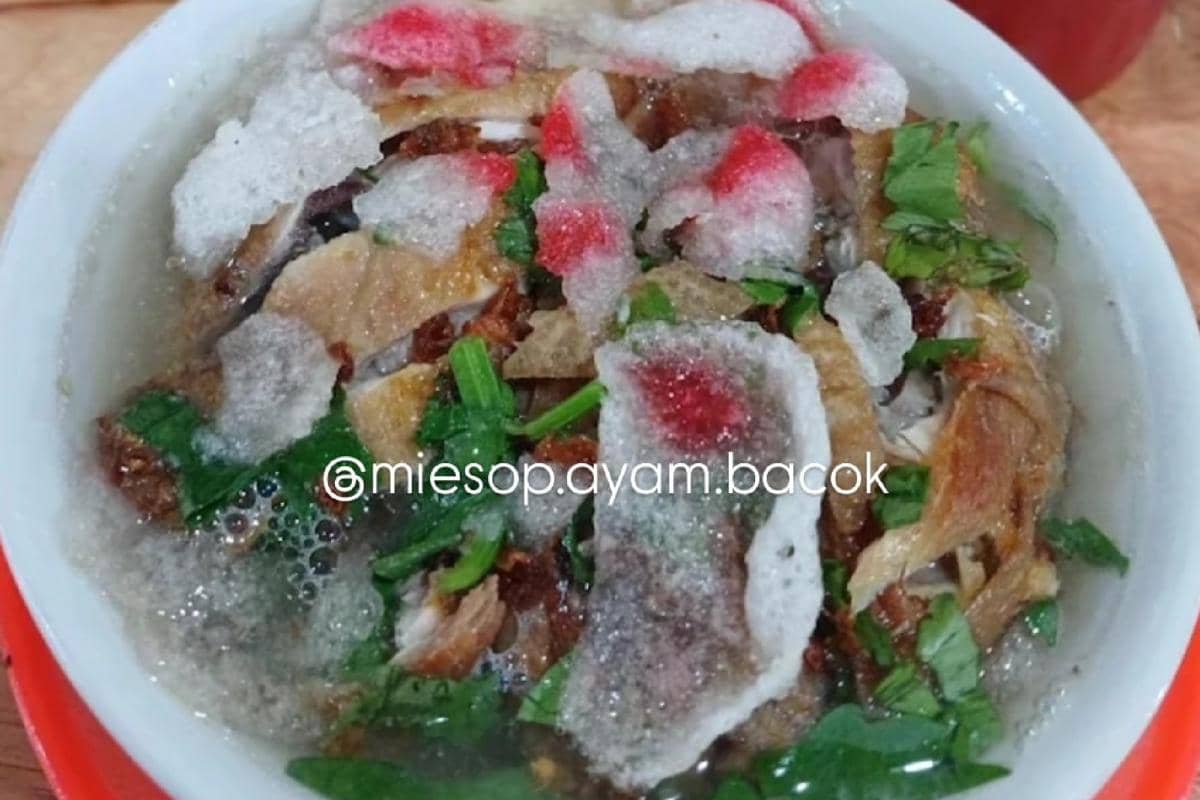 Mie Sop Ayam Bacok Pak Rahman