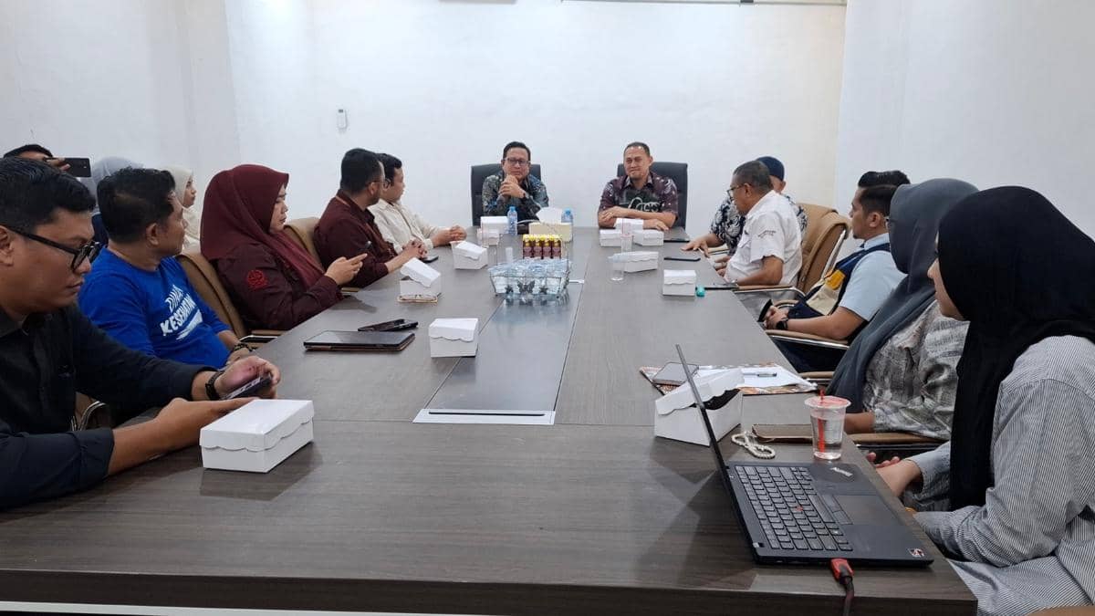 Rapat Koordinasi Pelaksanaan Nikah Massal 2026 yang digelar di Ruang Rapat Dinas Sosial Kota Makassar, Jumat (25/9/2026). (Dok. Kemenag Suls