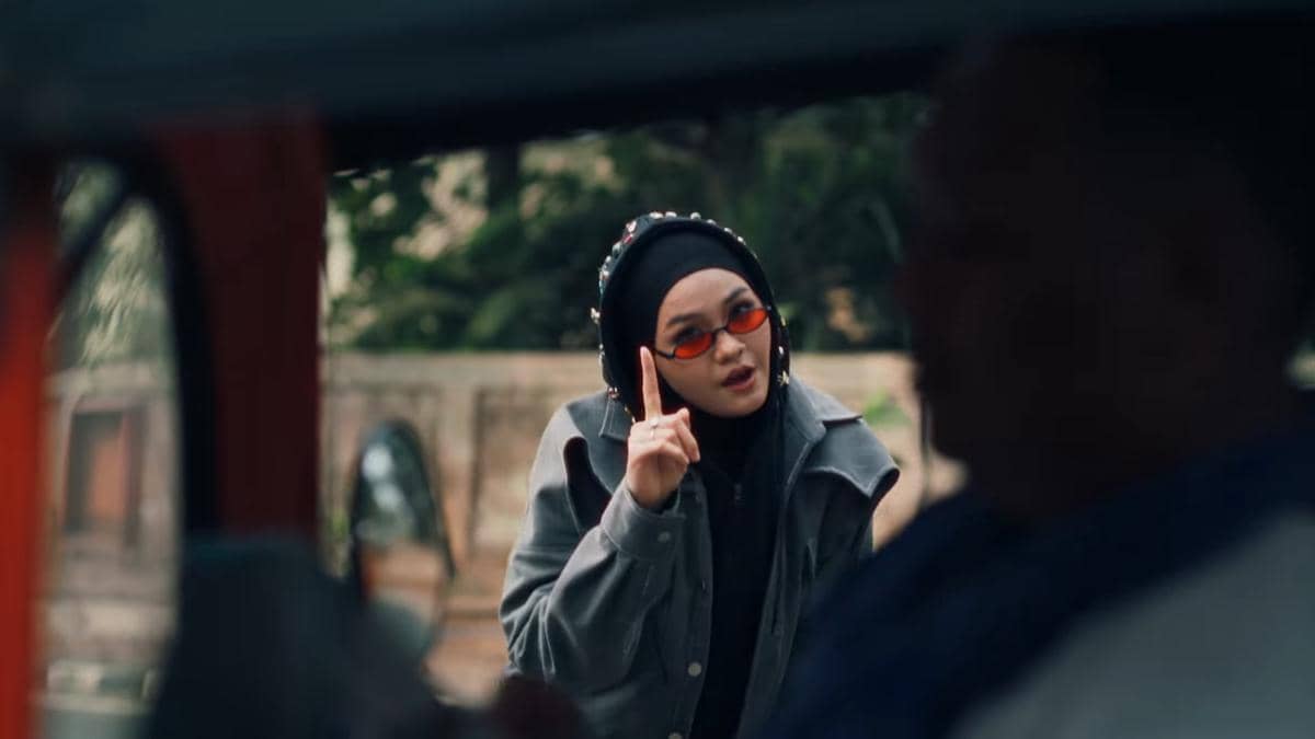 Cuplikan music video lagu maha benar dari Salma Salsabil (youtube.com/Salma Salsabil)