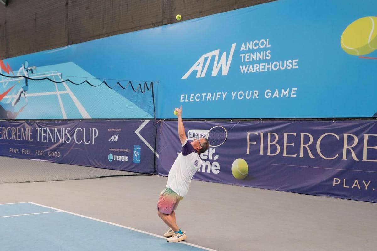 Suasana penyelenggaraan FiberCreme Tennis Cup 2026 di kawasan Ancol, sebagaimana didokumentasikan oleh FiberCreme.