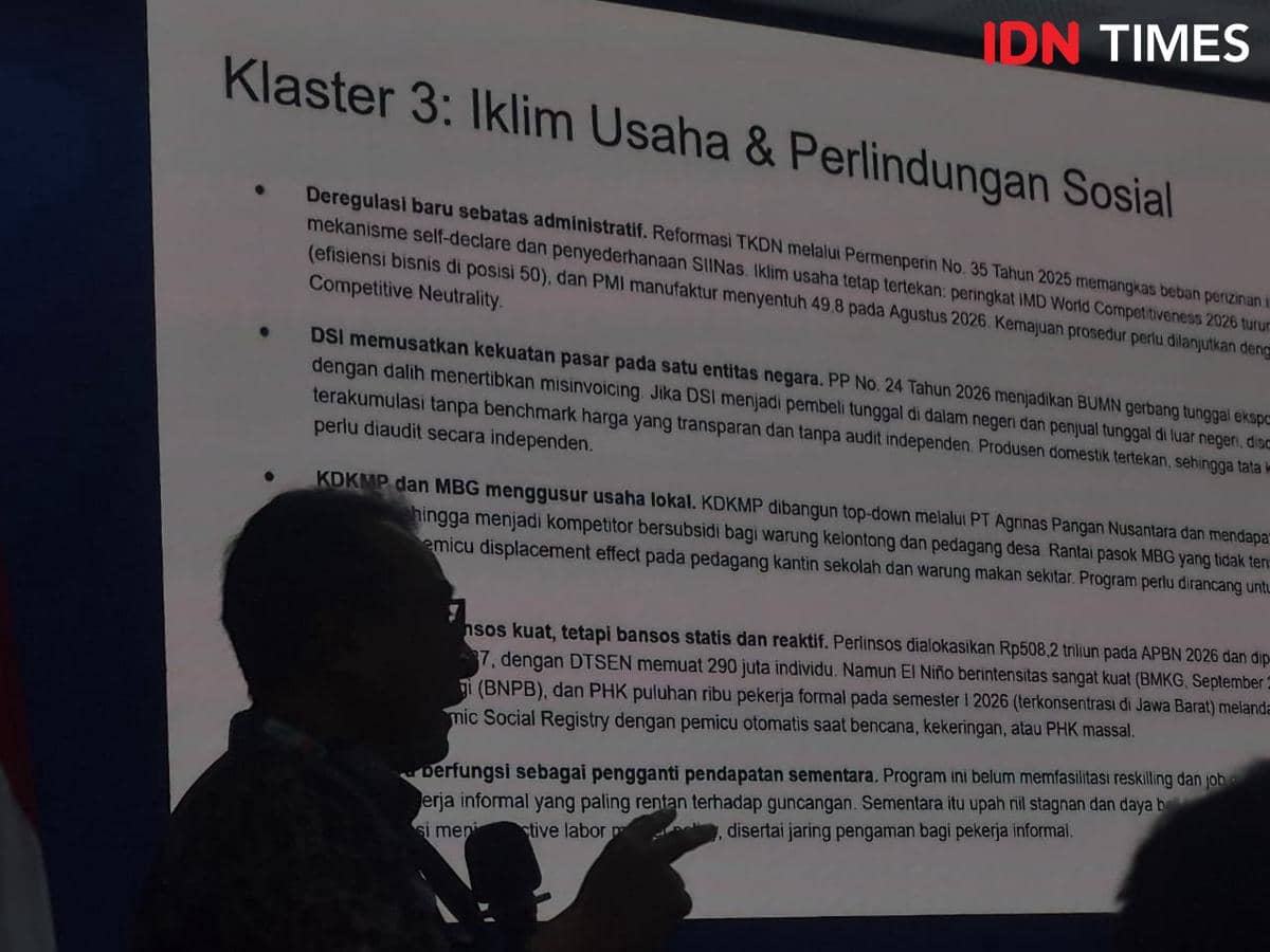 Aliansi Ekonom Indonesia (AEI) merilis laporan asesmen satu tahun terhadap 7 Desakan Darurat Ekonomi (7DDE) di Fakultas Ekonomika dan Bisnis