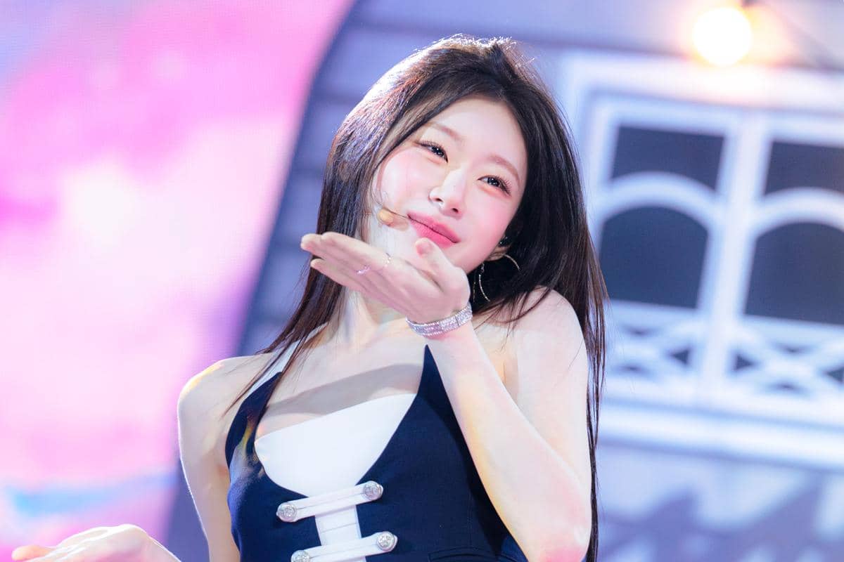 5 Idol KPop yang Membiayai Keperluan Adiknya, Kakak Suportif!