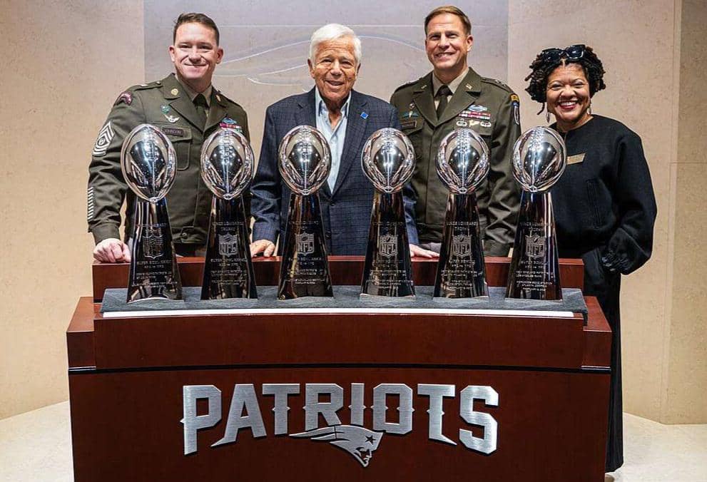 Robert Kraft dalam acara tahunan NFL "Salute to Service" di Gillette Stadium di Foxborough, MA, 17 November 2024.