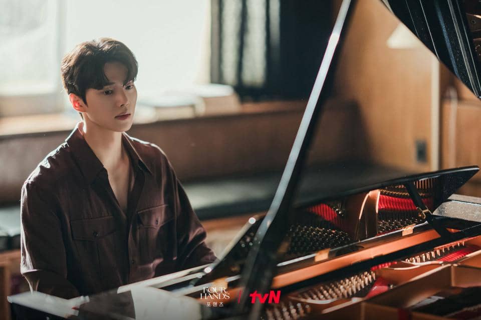 7 Alasan Kang Pi O Kesulitan Main Piano di Four Hands, Two Sonatas