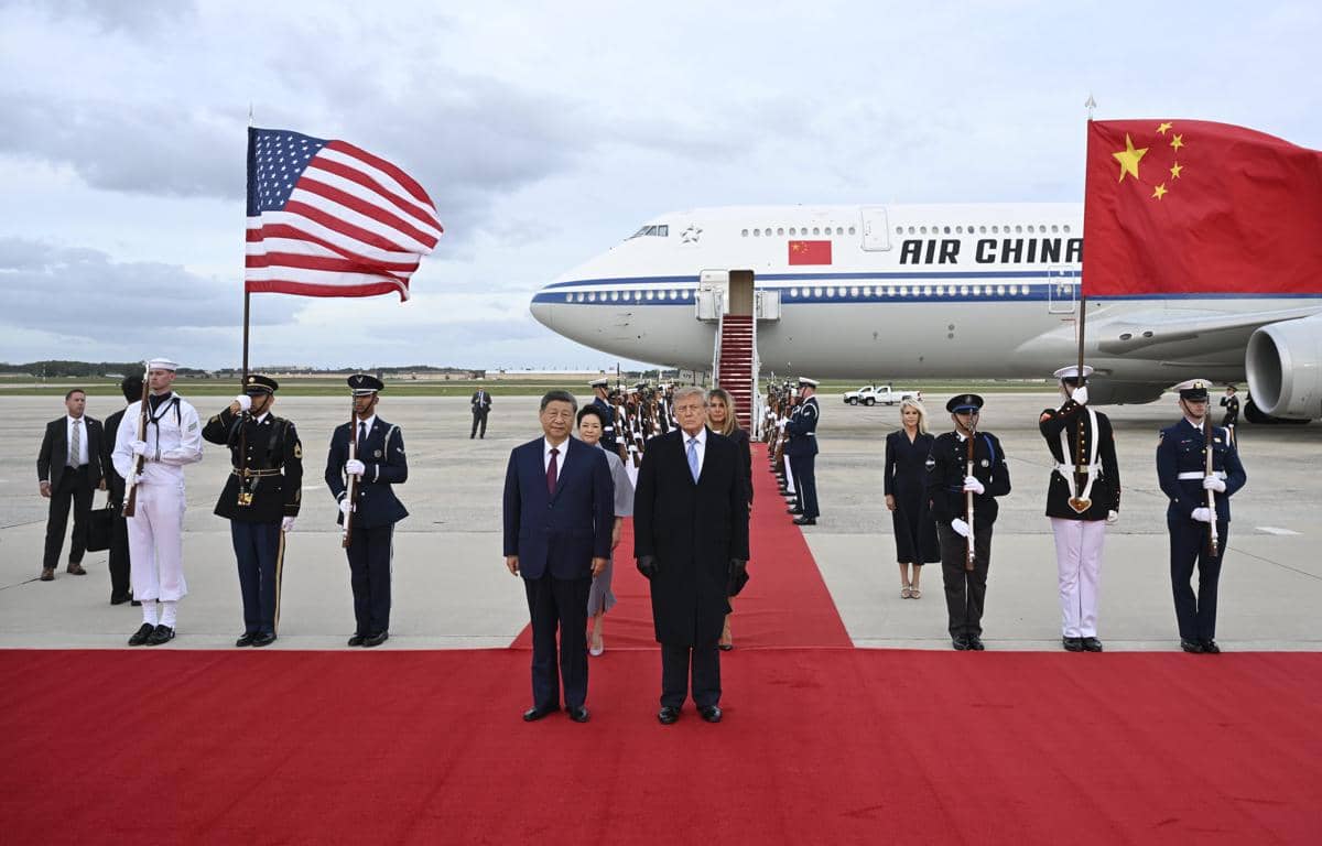 Benarkah Trump Tawarkan Senjata AS ke China Karena Taiwan?