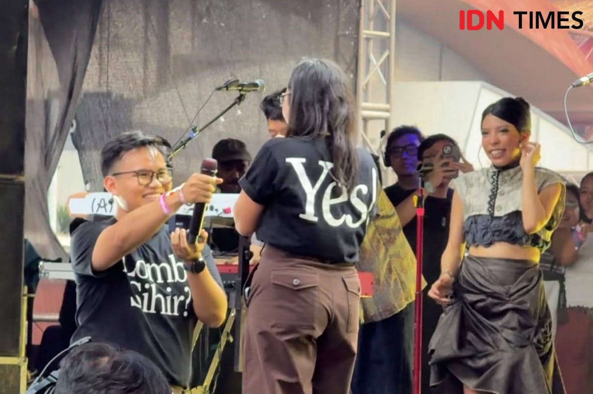 Ada Fans Lamar Pacar di Panggung Pestapora Lomba Sihir