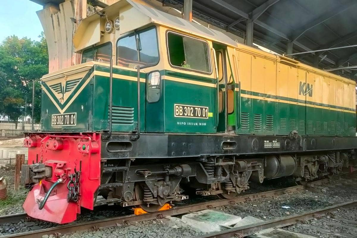 Bertahan 56 Tahun, Lokomotif Vintage BB302 Jadi Ikon Kereta Sumut