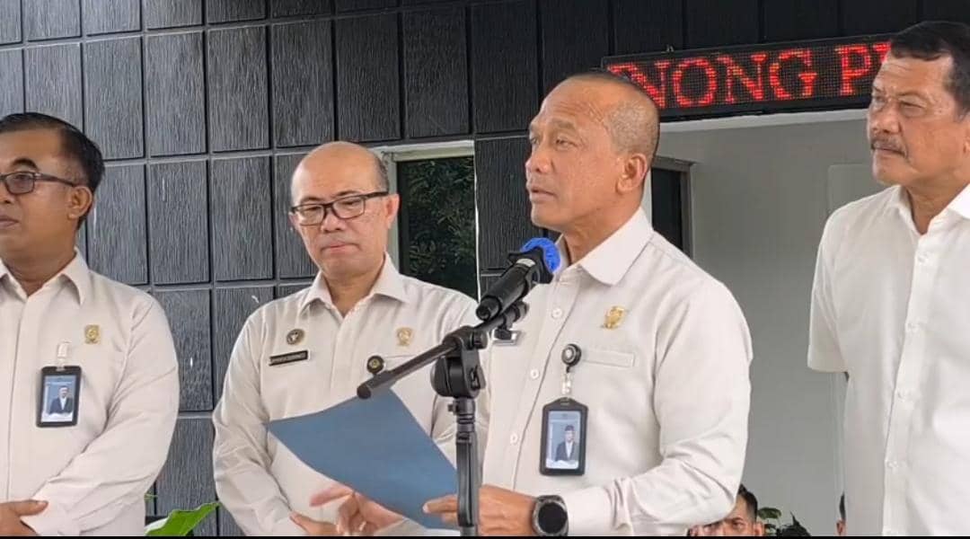 Inspektur Jenderal Kemenimipas Rudi Setiawan menyampaikan keterangan kepada awak media dalam konferensi pers.