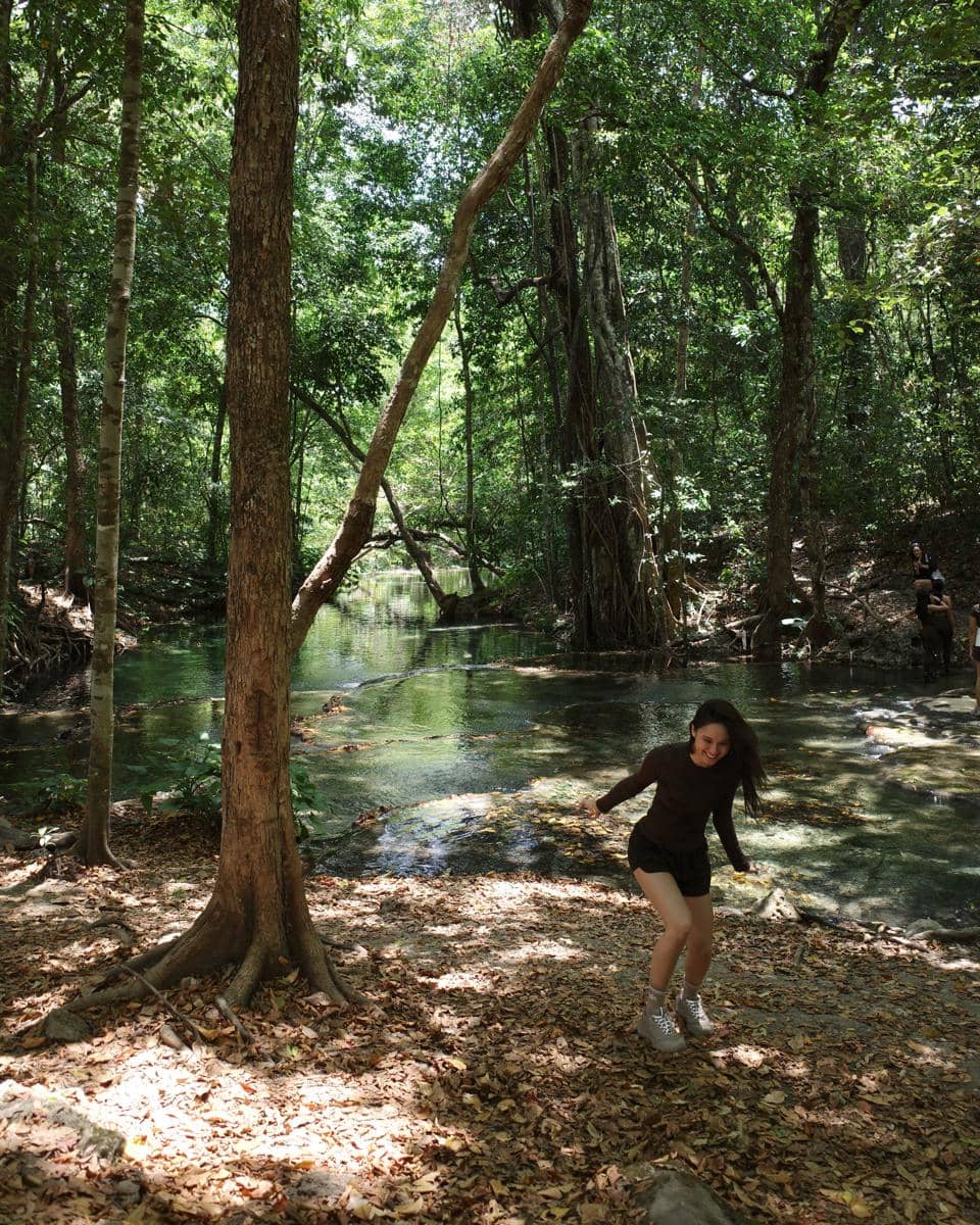 Yasmin Napper liburan di Pulau Moyo, NTB