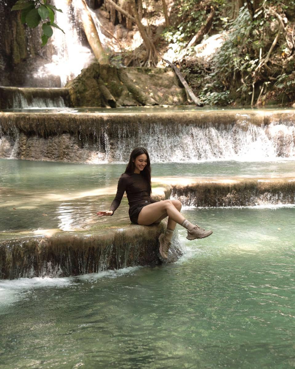 Yasmin Napper liburan di Pulau Moyo, NTB