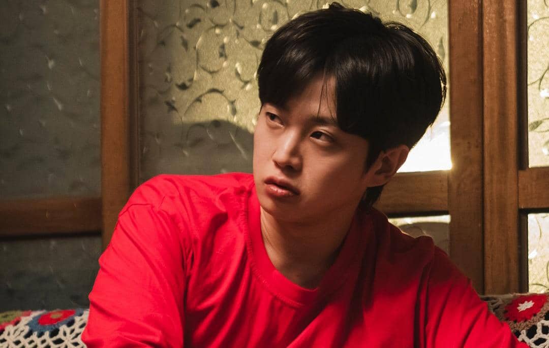 Kim Min Seok di drama Between Steps