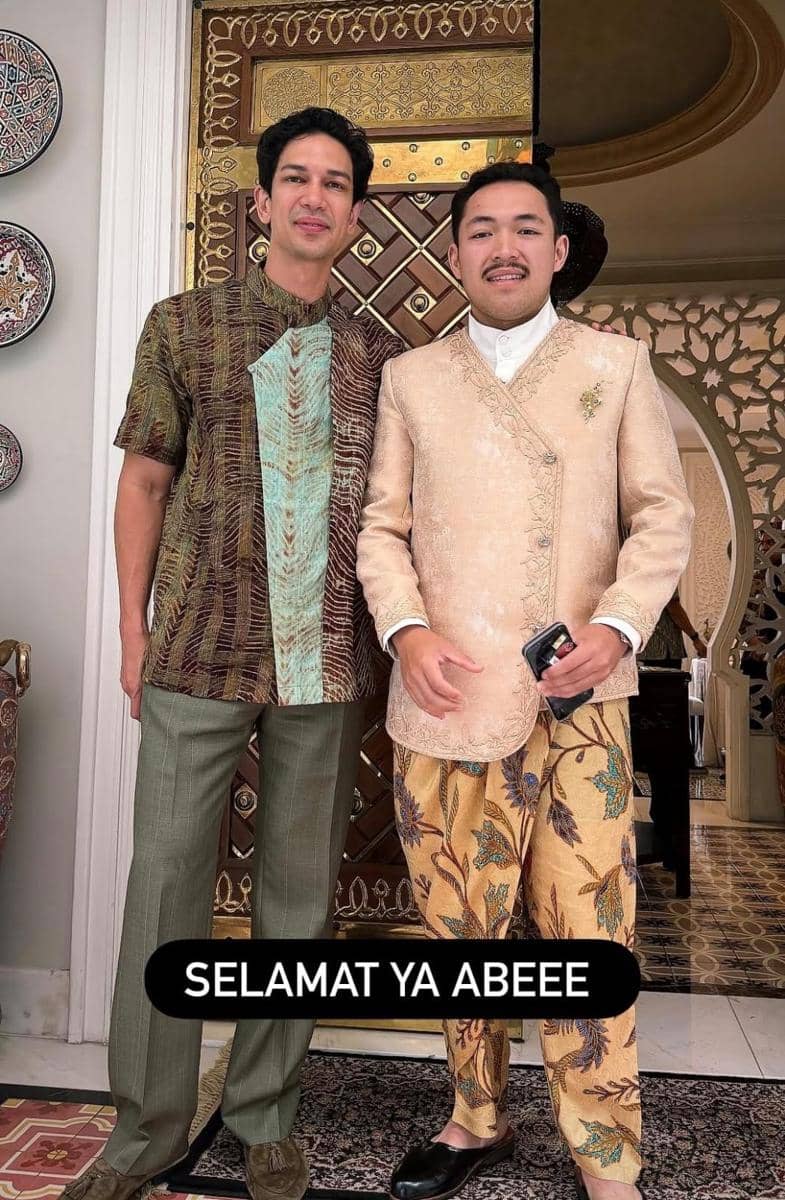 gaya lamaran anak Melly Goeslaw dengan anak Bambang Soesatyo