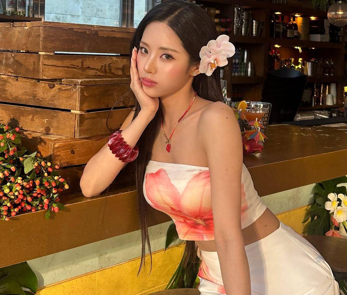 Potret Jiwon fromis_9