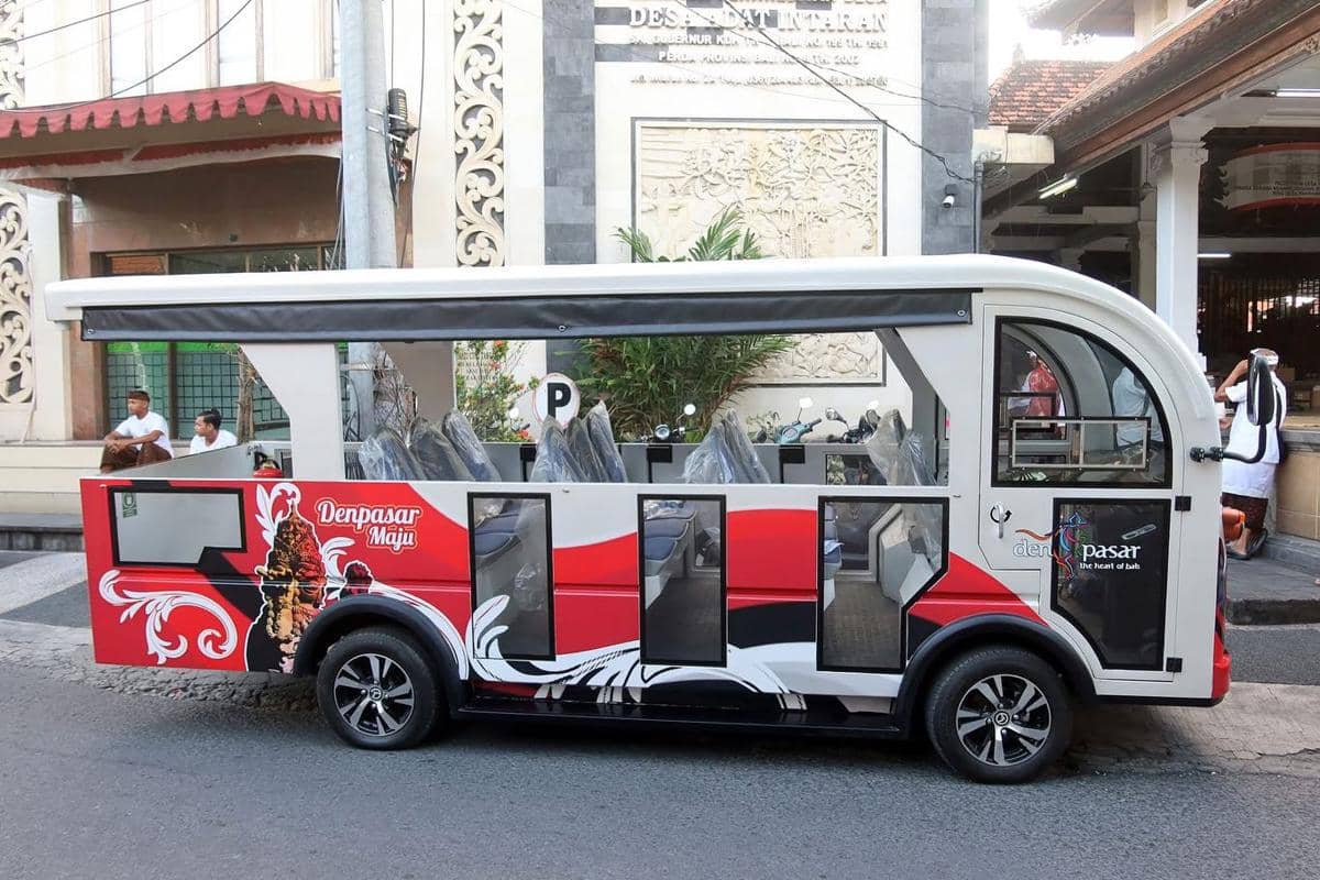 Potret Shuttle Intaran yang beroperasi di kawasan Sanur, Denpasar, Bali