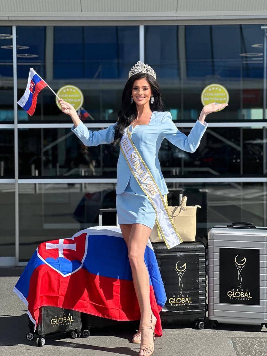 Potret Keberangkatan Finalis Miss Global 2026 ke Thailand 