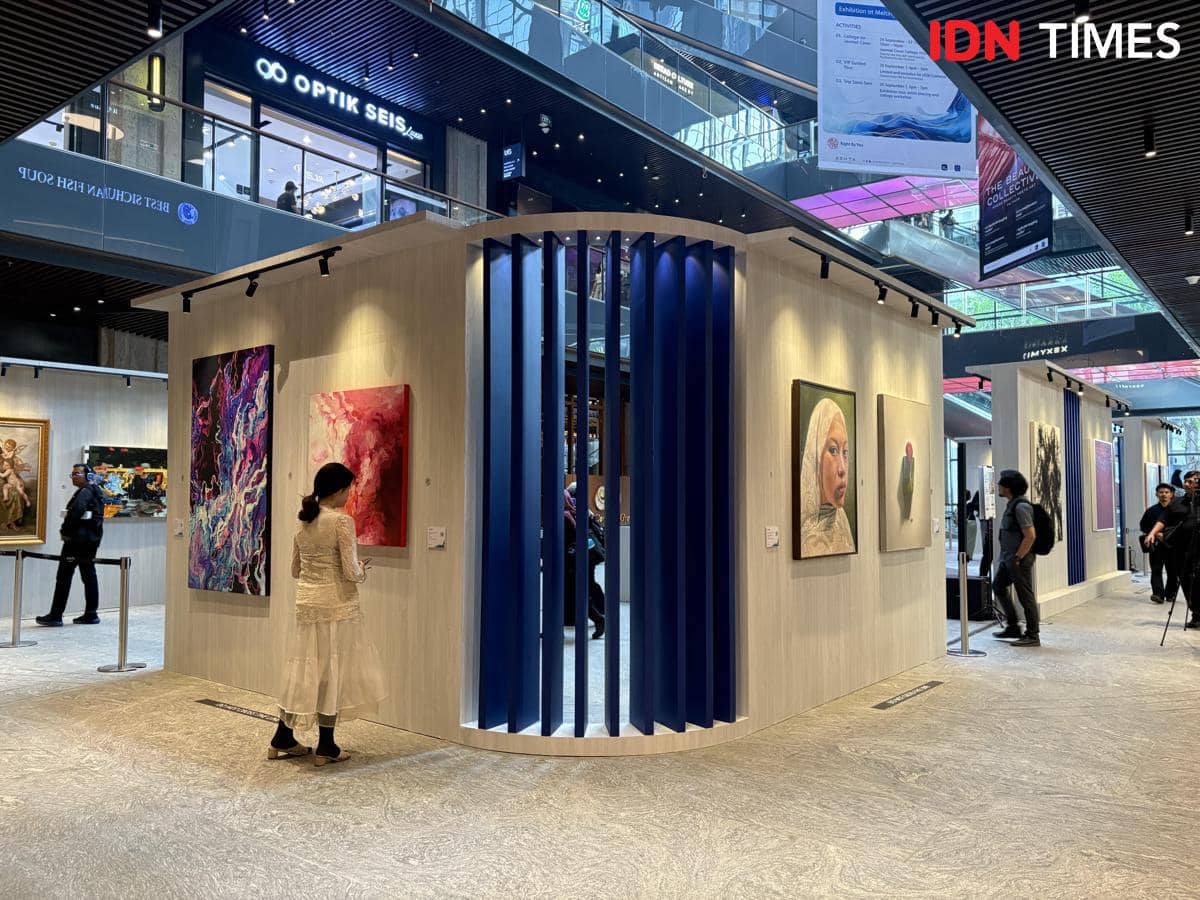 UOB Menggelar Pameran Seni di ASHTA, Dukung Talenta Muda Indonesia