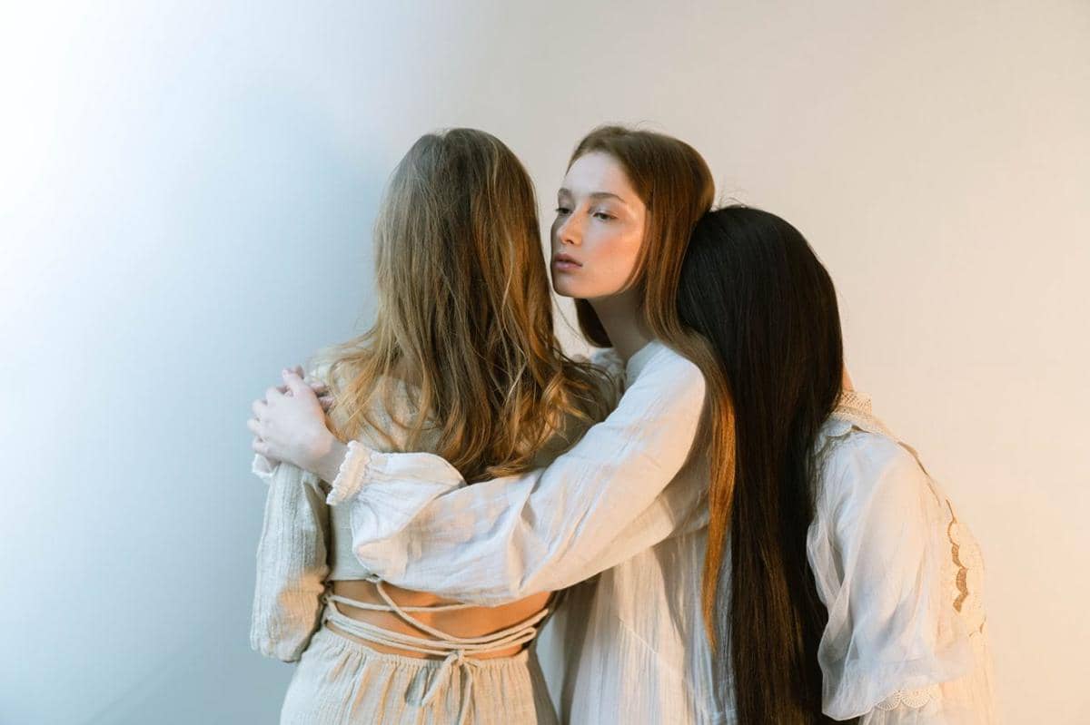 4 Zodiak Ini Butuh Personal Boundaries yang Kuat, Bukan untuk Egois!