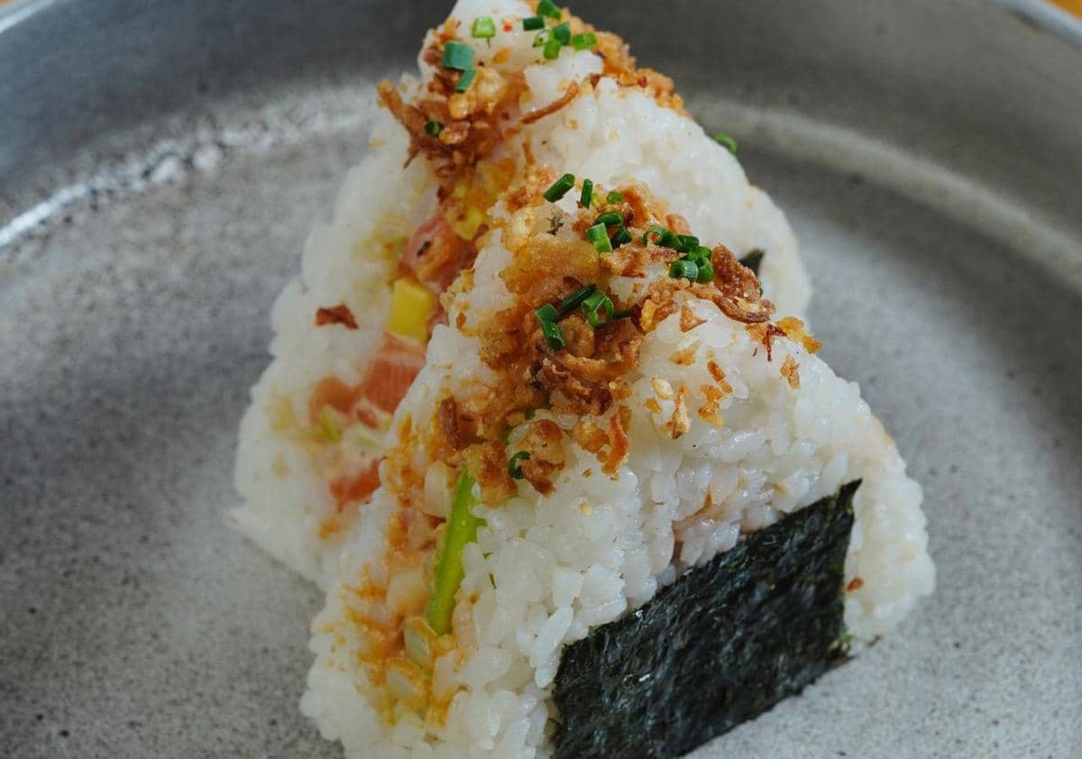 Resep Onigiri Ayam Geprek Sambal Matah, Unik dan Mudah Dibuat