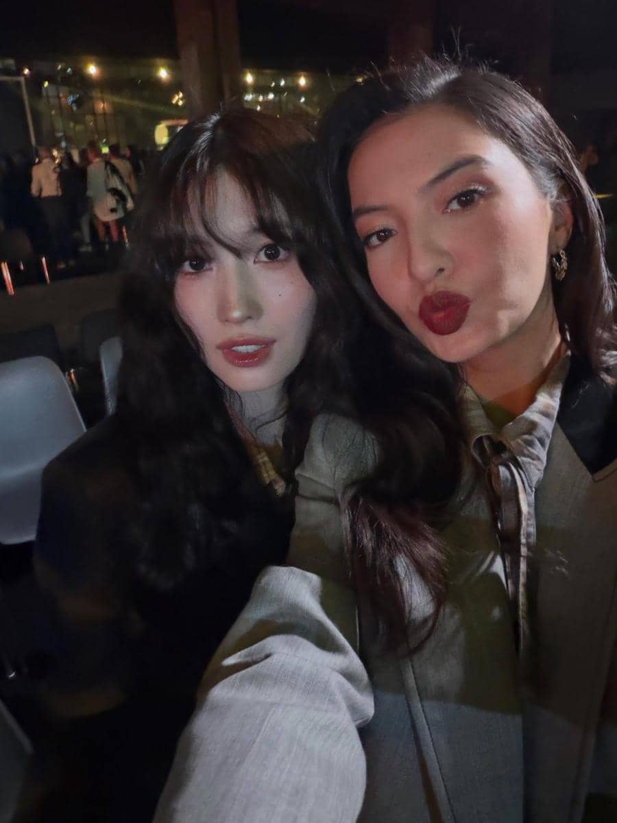 Raline Shah dan Momo TWICE di Milan Fashion Week