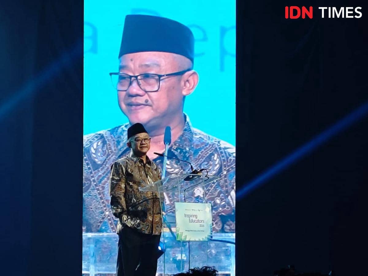 Menteri Pendidikan Dasar dan Menengah Abdul Mu'ti dalam acara bertajuk Inspiring Educators 2026 di Jakarta Concert Hall, Sabtu (26/9/2026). 