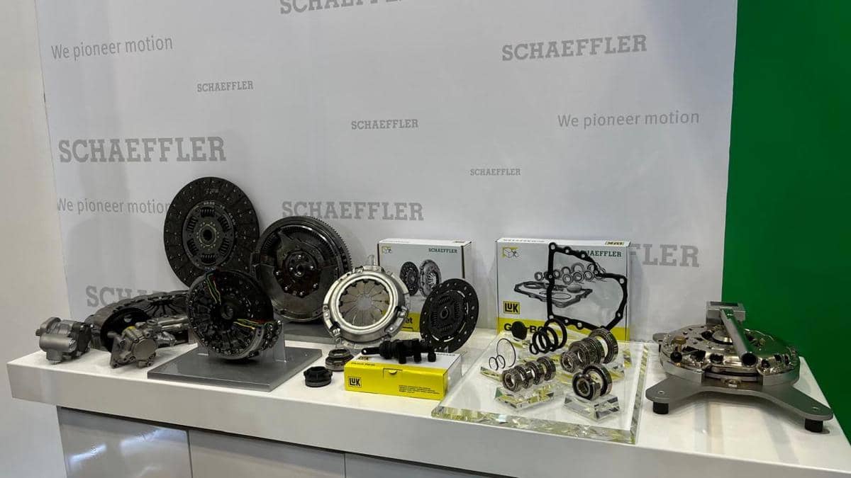 Produk Schaeffler untuk kendaraan roda dua yang dibawa ke pasar Indonesia dalam dokumentasi perusahaan.